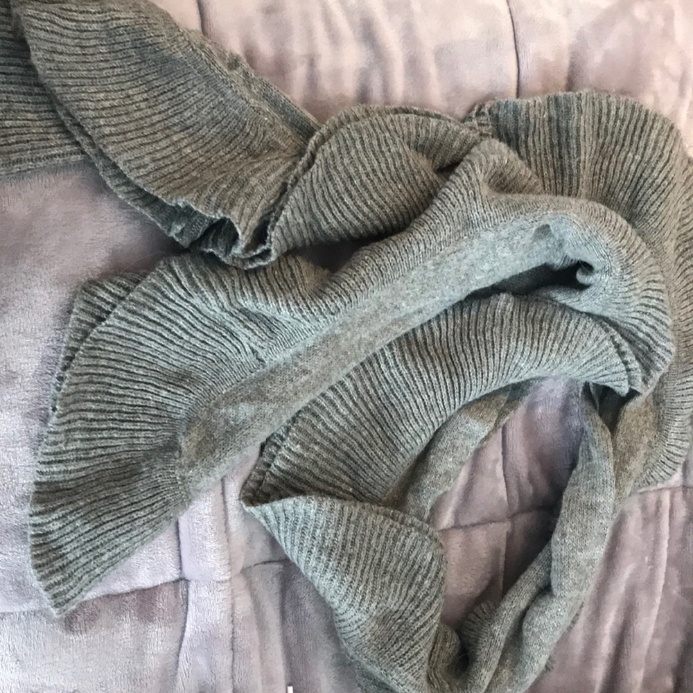 Heather gray sweater scarf